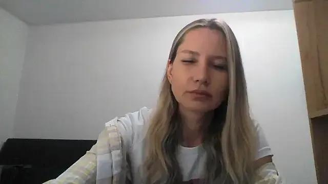 Tavriena on StripChat