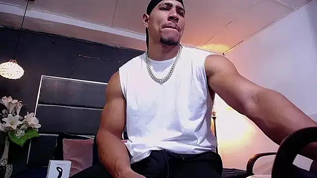 teddyfit19cm on StripChat 