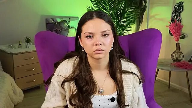 ThomasineVirostko — Air kiss right in your heart