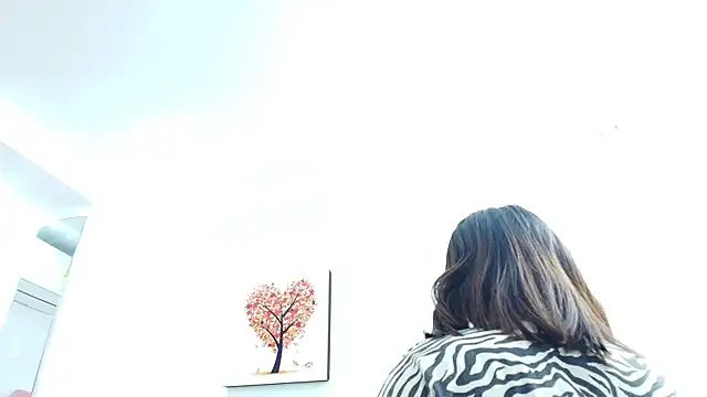 ThyaraJhons on StripChat