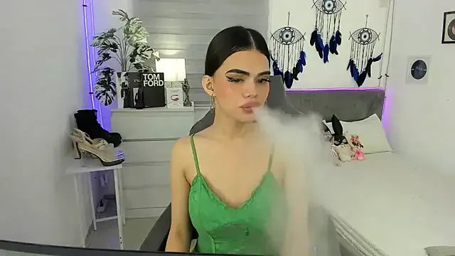 tstoni_talks on StripChat 