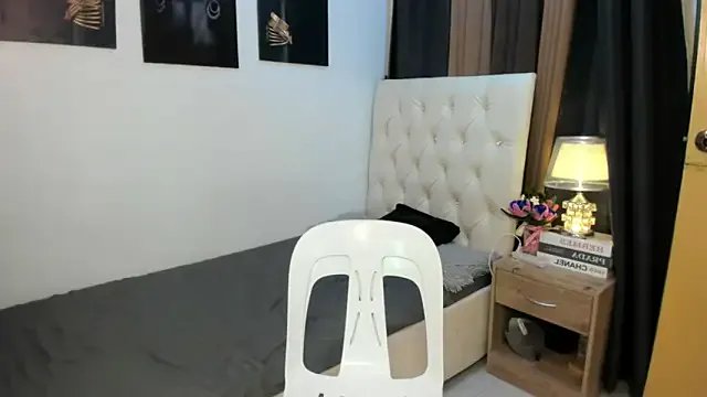 urtwinkbrixz on StripChat