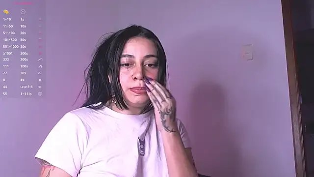 val_bardot on StripChat