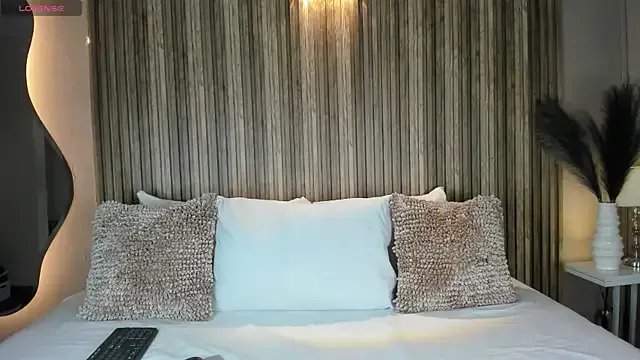 VanneCamiel on StripChat 