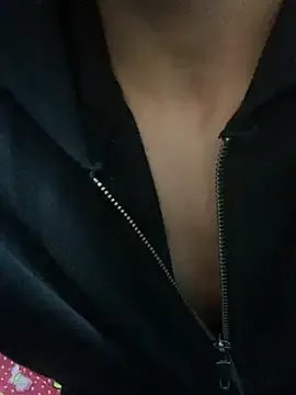 veilofstrength on StripChat