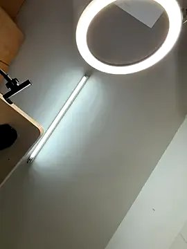 violetasmile on StripChat