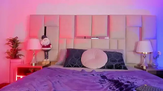 Violett_Sinclair on StripChat