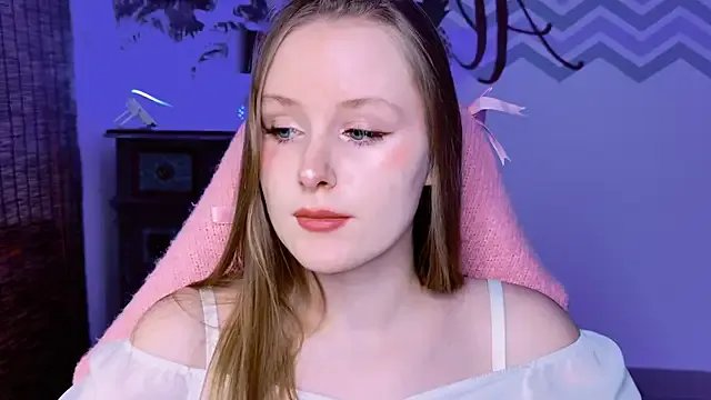 VivienLeeigh on StripChat 