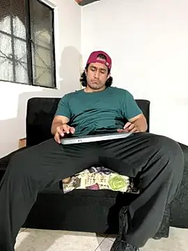 willian_m777 on StripChat