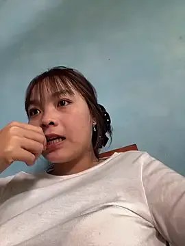 Xiaorun-aa — Show milk +pussy