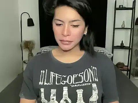 your_bianca69 on StripChat