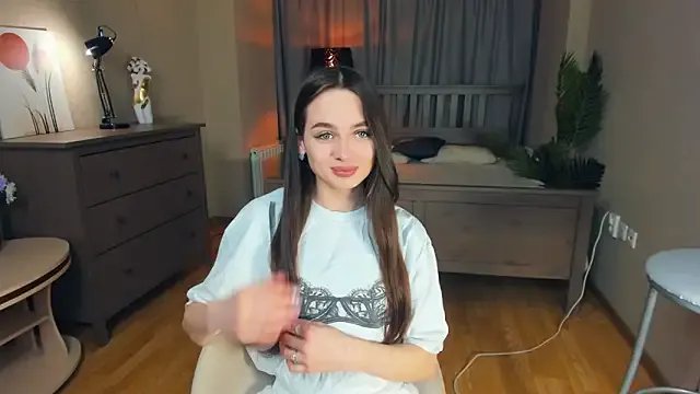 YvonneRobes on StripChat