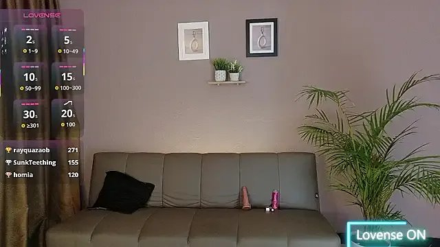 ZahraMilf on StripChat