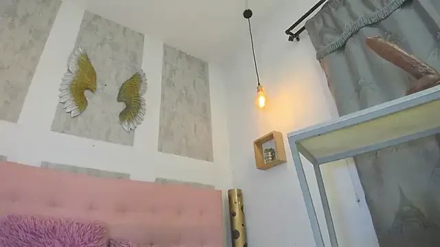 zhamira_21 on StripChat